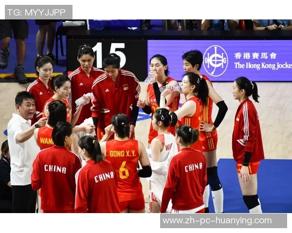 中国女排与巴西女排巅峰对决展现女排精神与竞技魅力的精彩瞬间 中国女排与巴西女排巅峰对决展现女排精神与竞技魅力的精彩瞬间